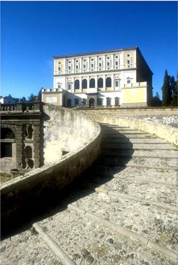 Caprarola1